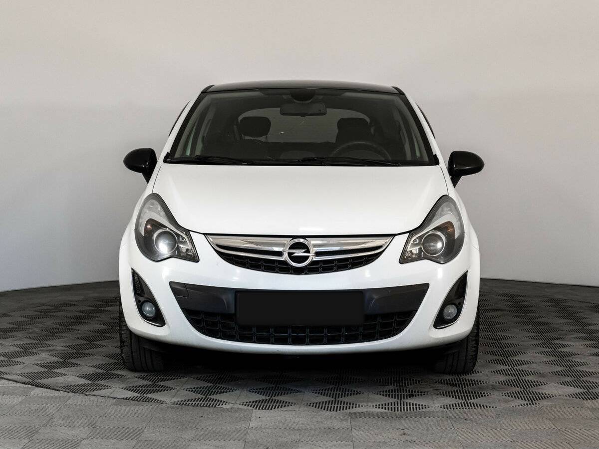 Opel Corsa с пробегом — 2013 год. Фото: #1