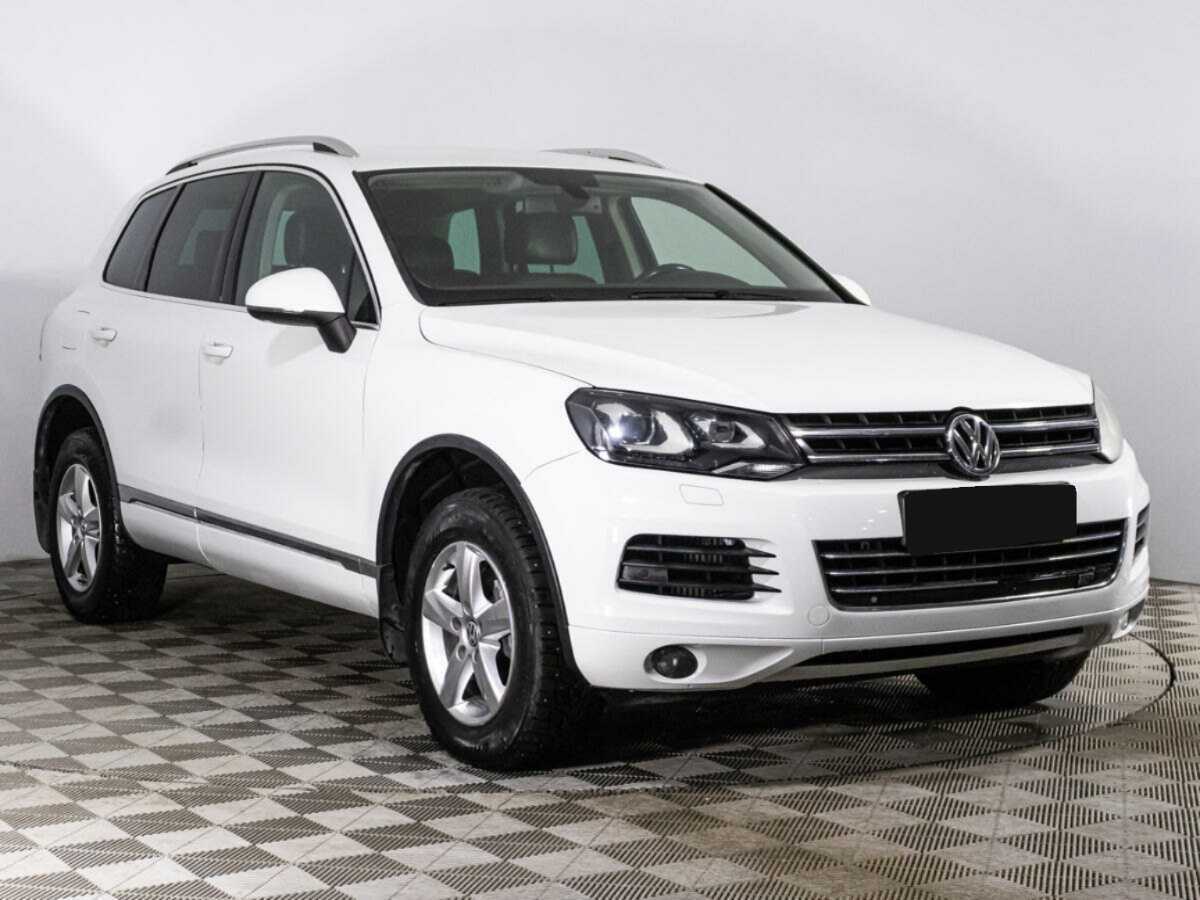 Volkswagen Touareg с пробегом — 2013 год. Фото: #2