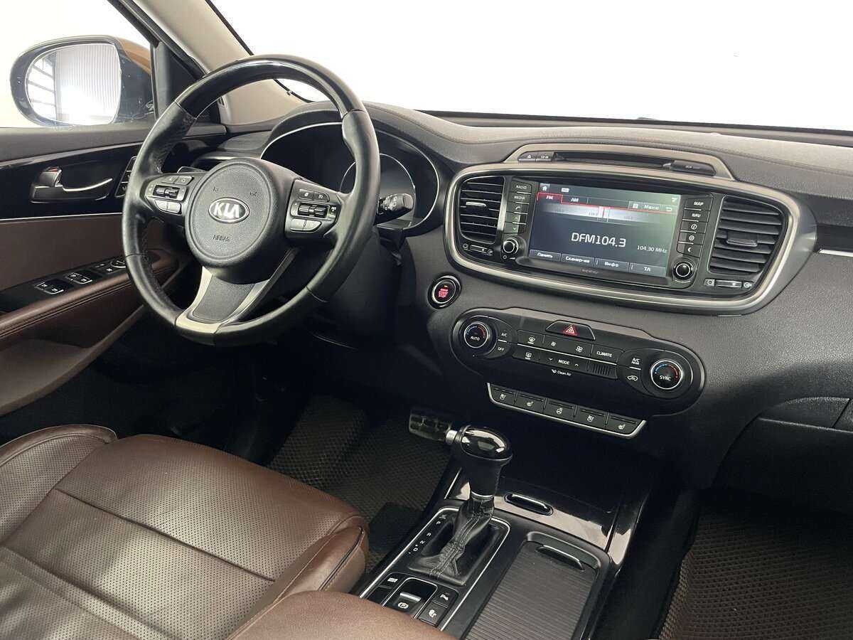Kia Sorento с пробегом — 2016 год. Фото: #11