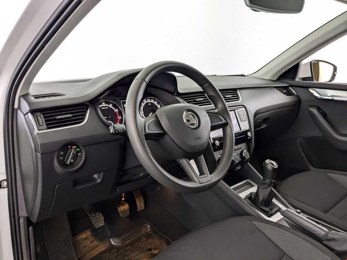 Skoda Octavia с пробегом — 2019 год. Фото: #13