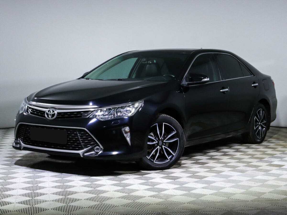 Toyota Camry с пробегом — 2018 год. Посмотреть фото