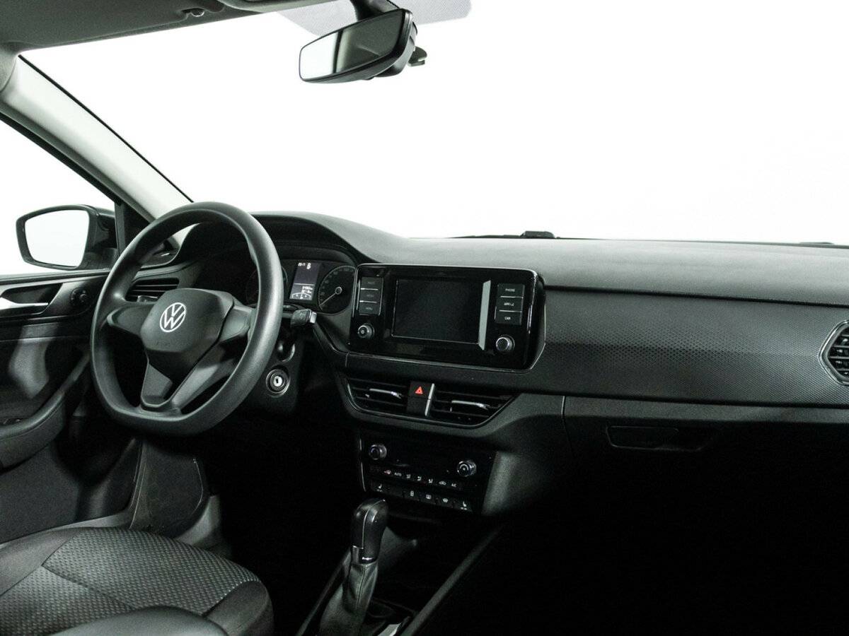 Volkswagen Polo с пробегом — 2021 год. Фото: #8