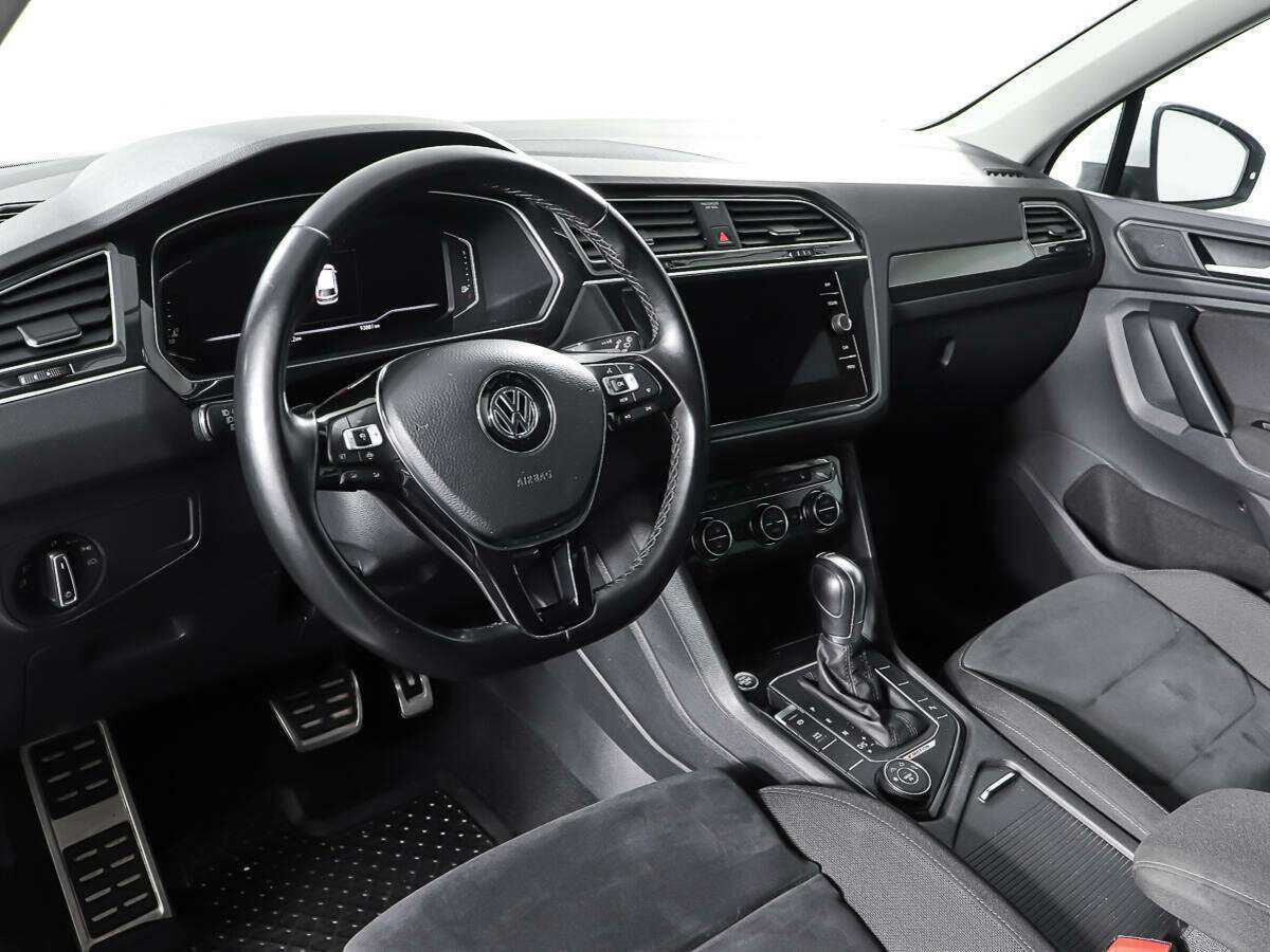 Volkswagen Tiguan с пробегом — 2018 год. Фото: #11