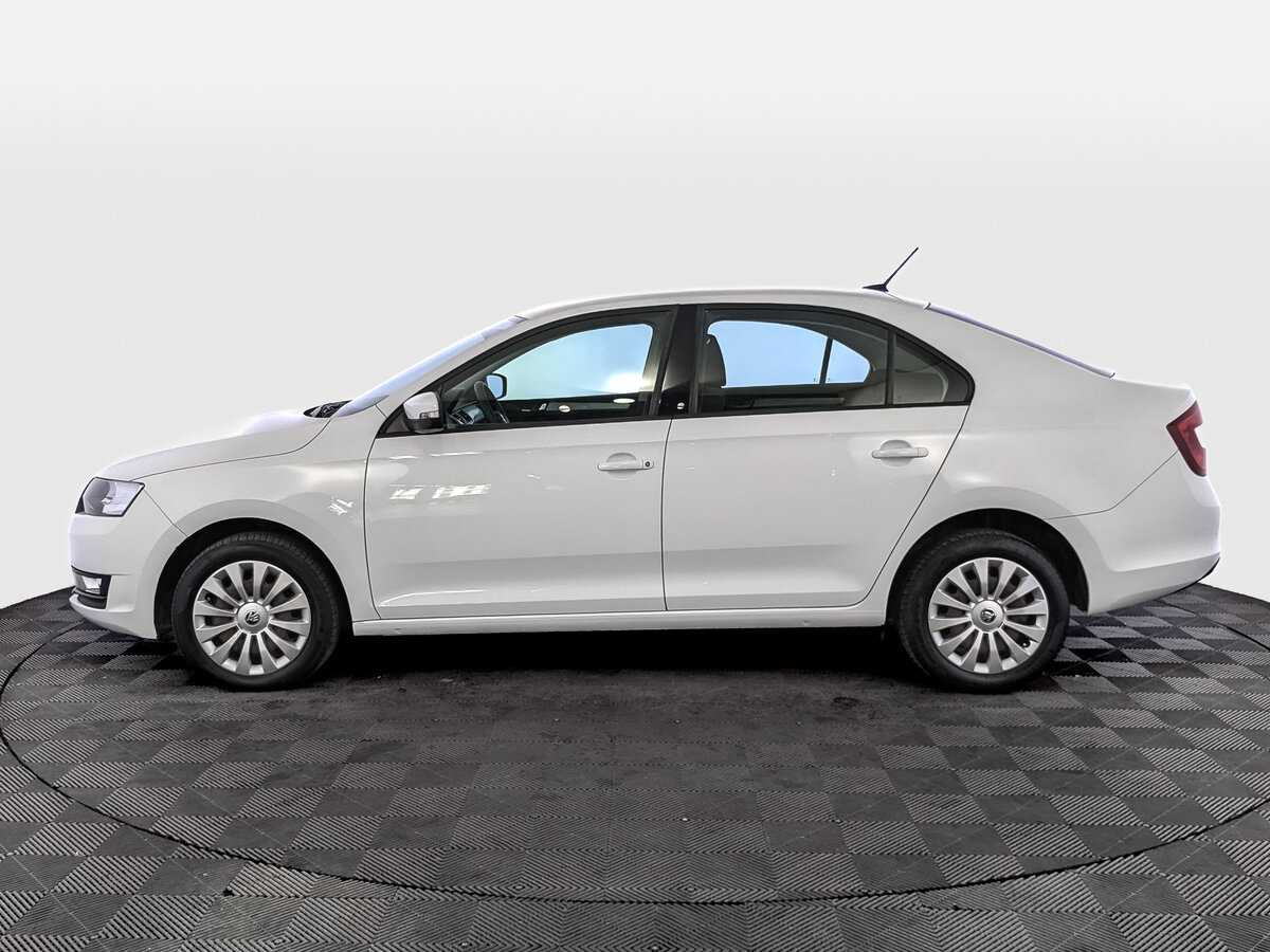 Skoda Rapid с пробегом — 2019 год. Фото: #7