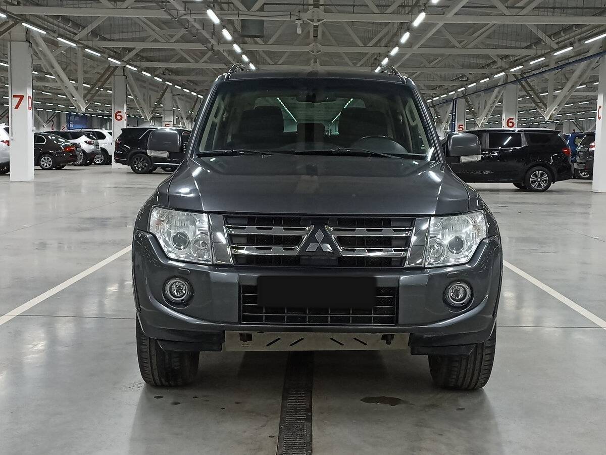 Mitsubishi Pajero с пробегом — 2012 год. Фото: #1