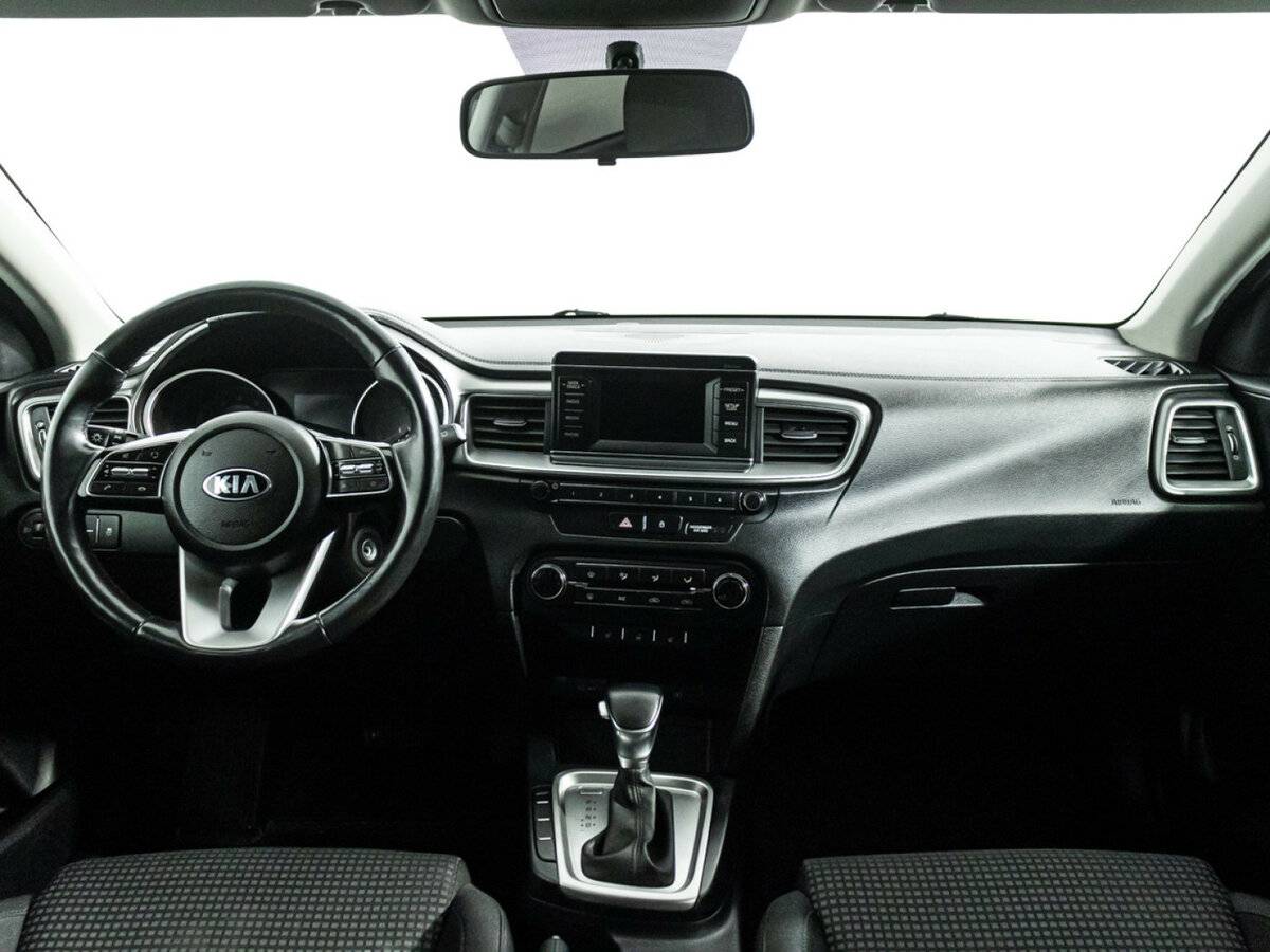 Kia Ceed с пробегом — 2019 год. Фото: #11