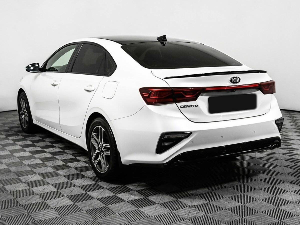 Kia Cerato с пробегом — 2018 год. Фото: #6