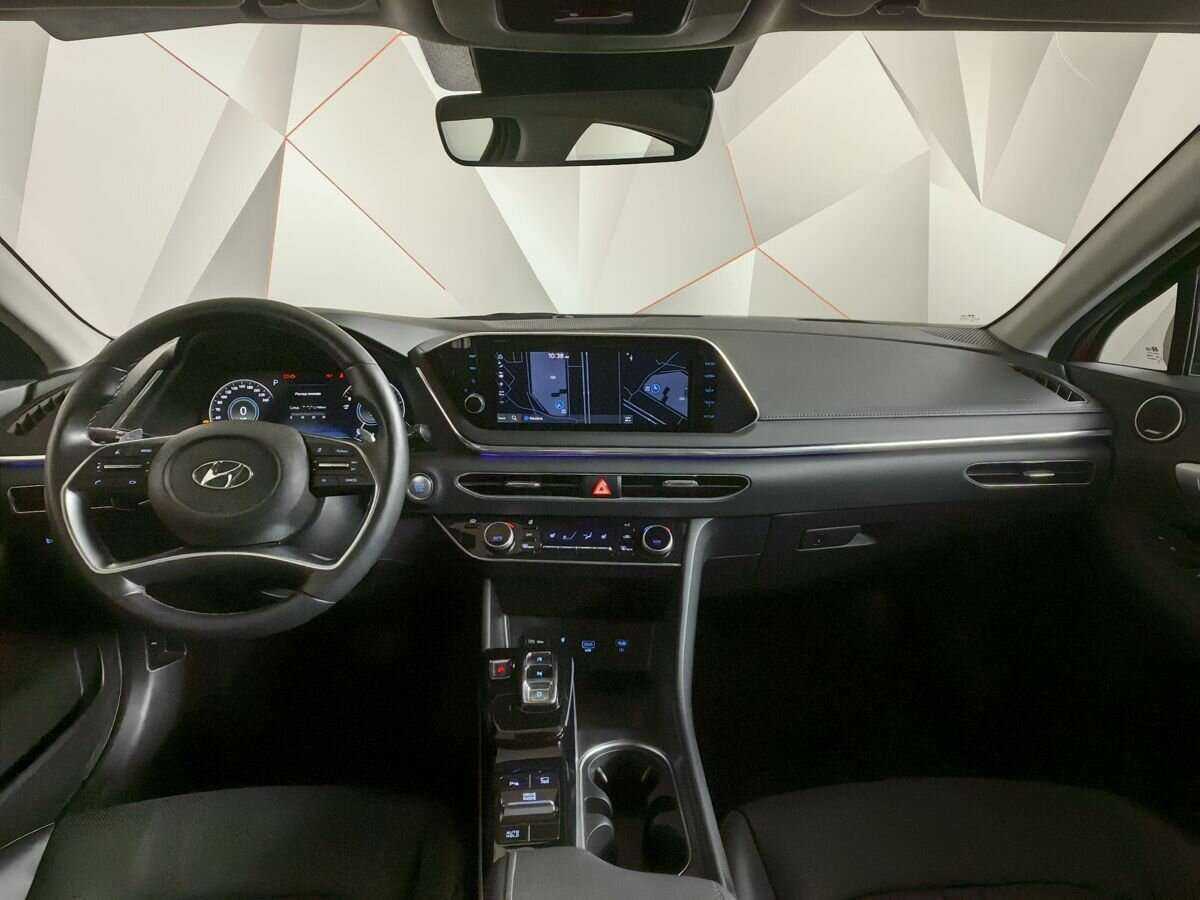 Hyundai Sonata с пробегом — 2022 год. Фото: #6