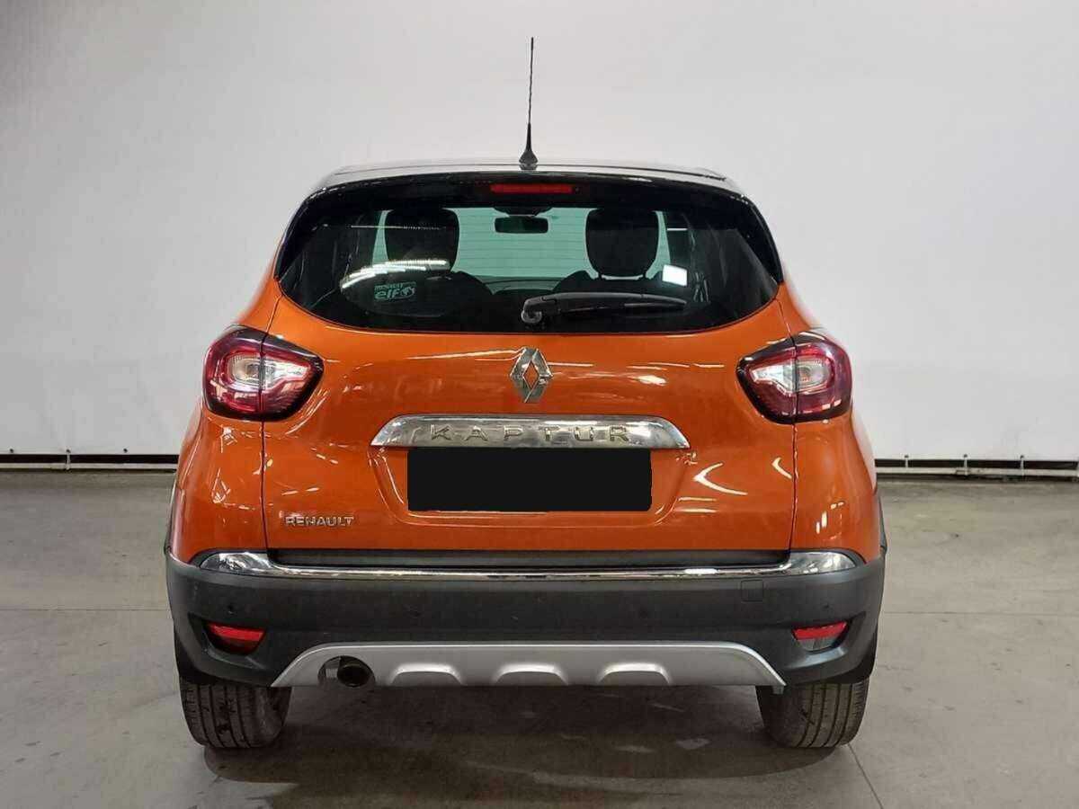 Renault Kaptur с пробегом — 2016 год. Фото: #5