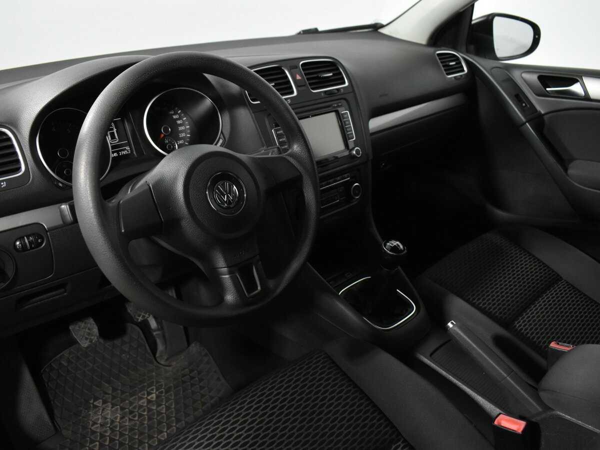 Volkswagen Golf с пробегом — 2012 год. Фото: #8