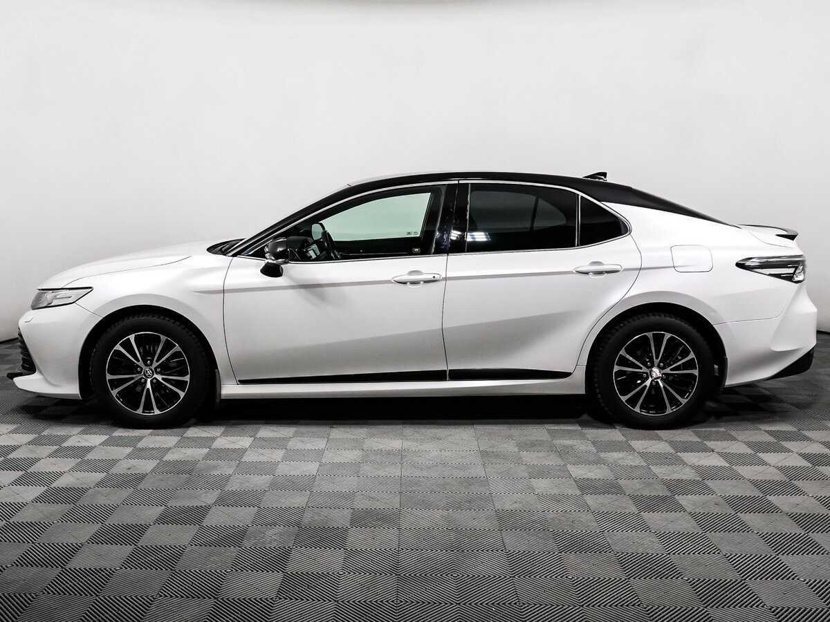 Toyota Camry с пробегом — 2020 год. Фото: #7