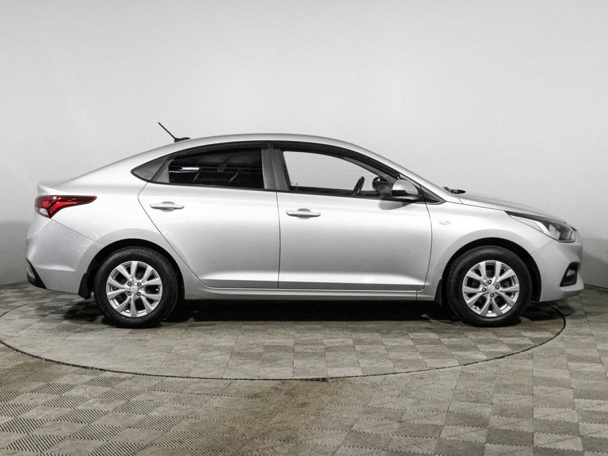 Hyundai Solaris с пробегом — 2019 год. Фото: #3