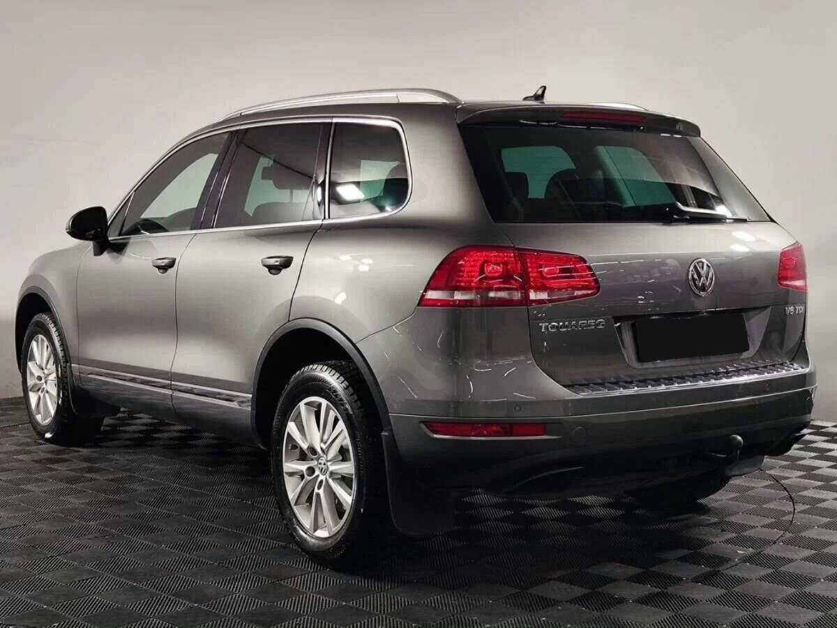 Volkswagen Touareg с пробегом — 2014 год. Фото: #5