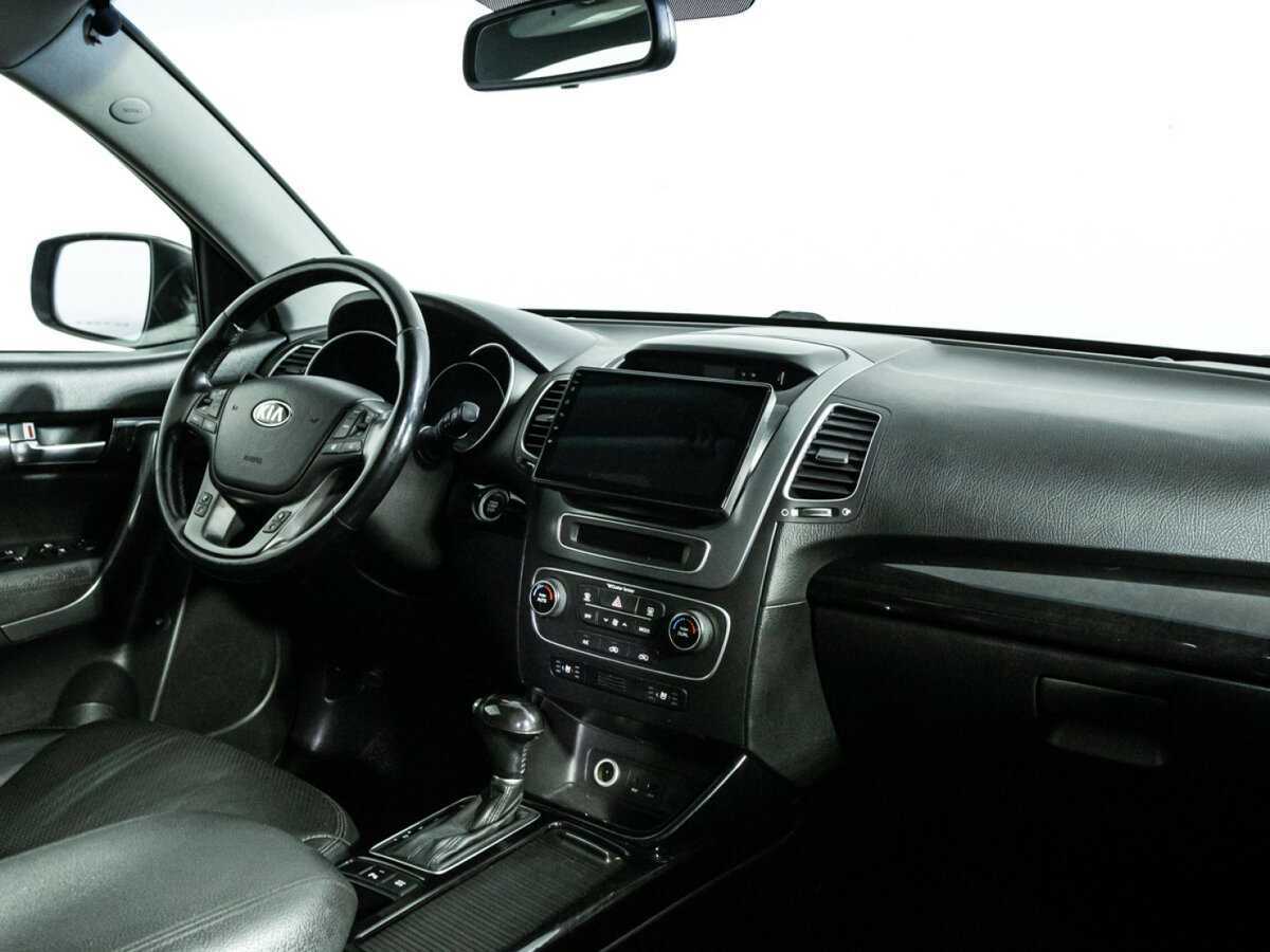 Kia Sorento с пробегом — 2013 год. Фото: #8