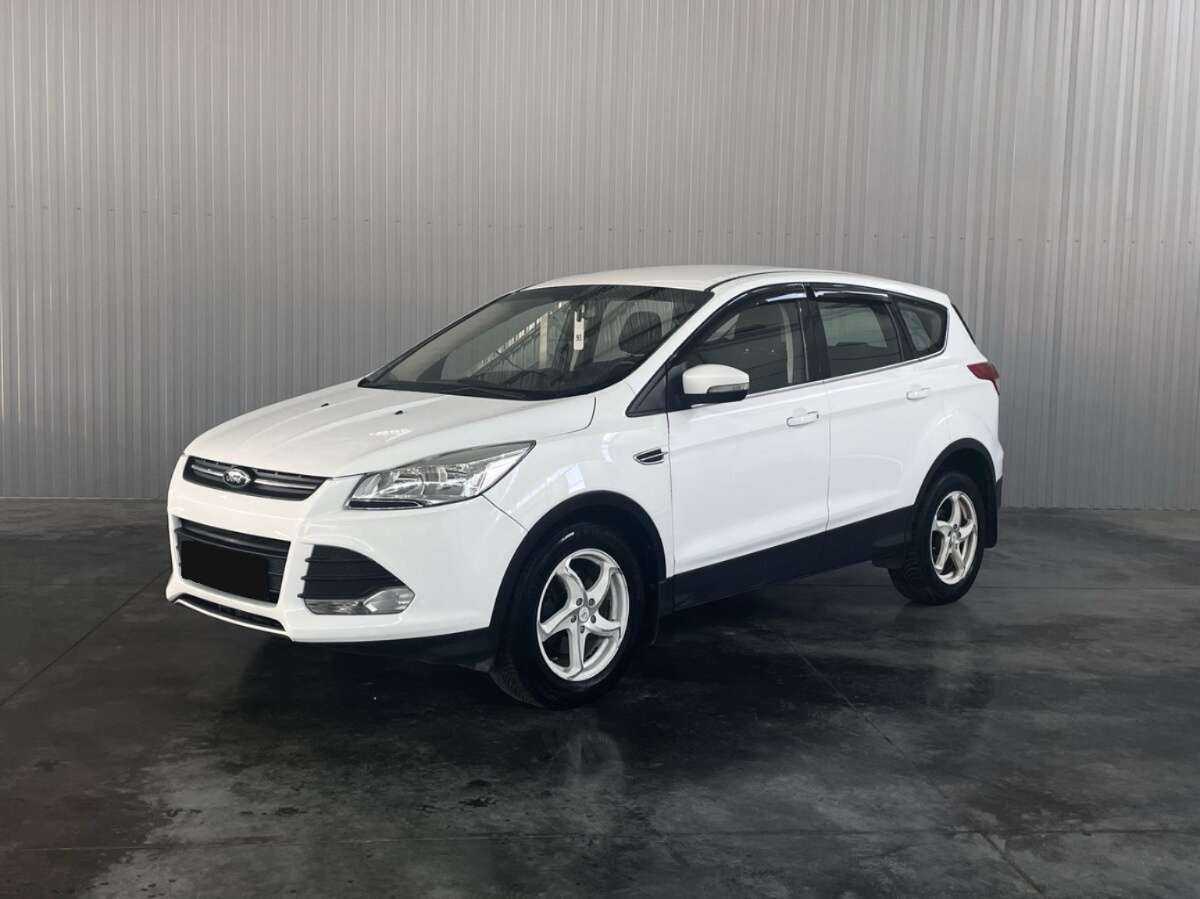 Ford Kuga с пробегом — 2015 год. Фото: #0