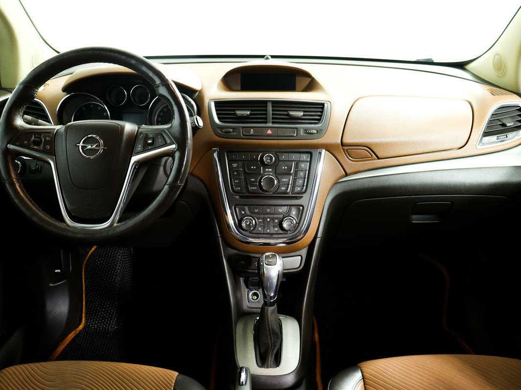 Opel Mokka с пробегом — 2013 год. Фото: #10