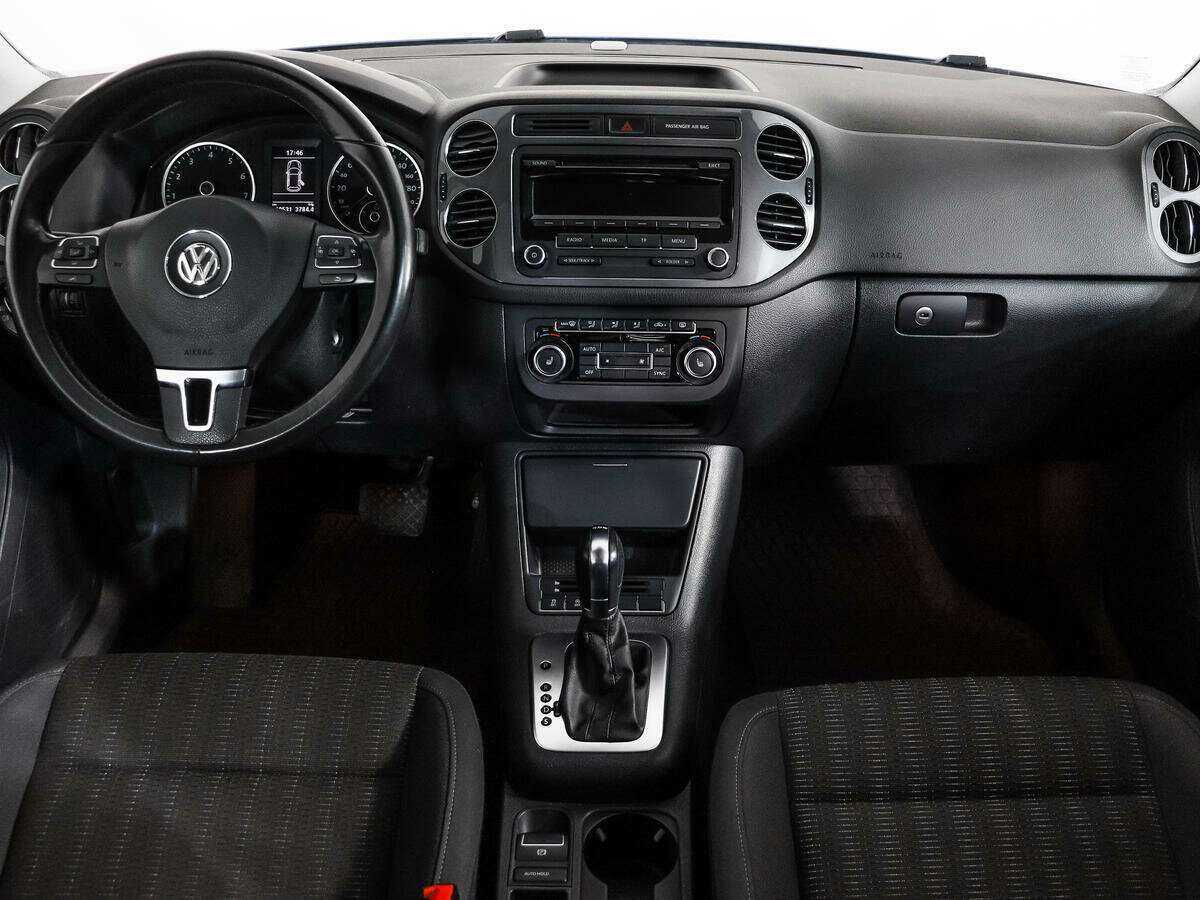 Volkswagen Tiguan с пробегом — 2013 год. Фото: #11