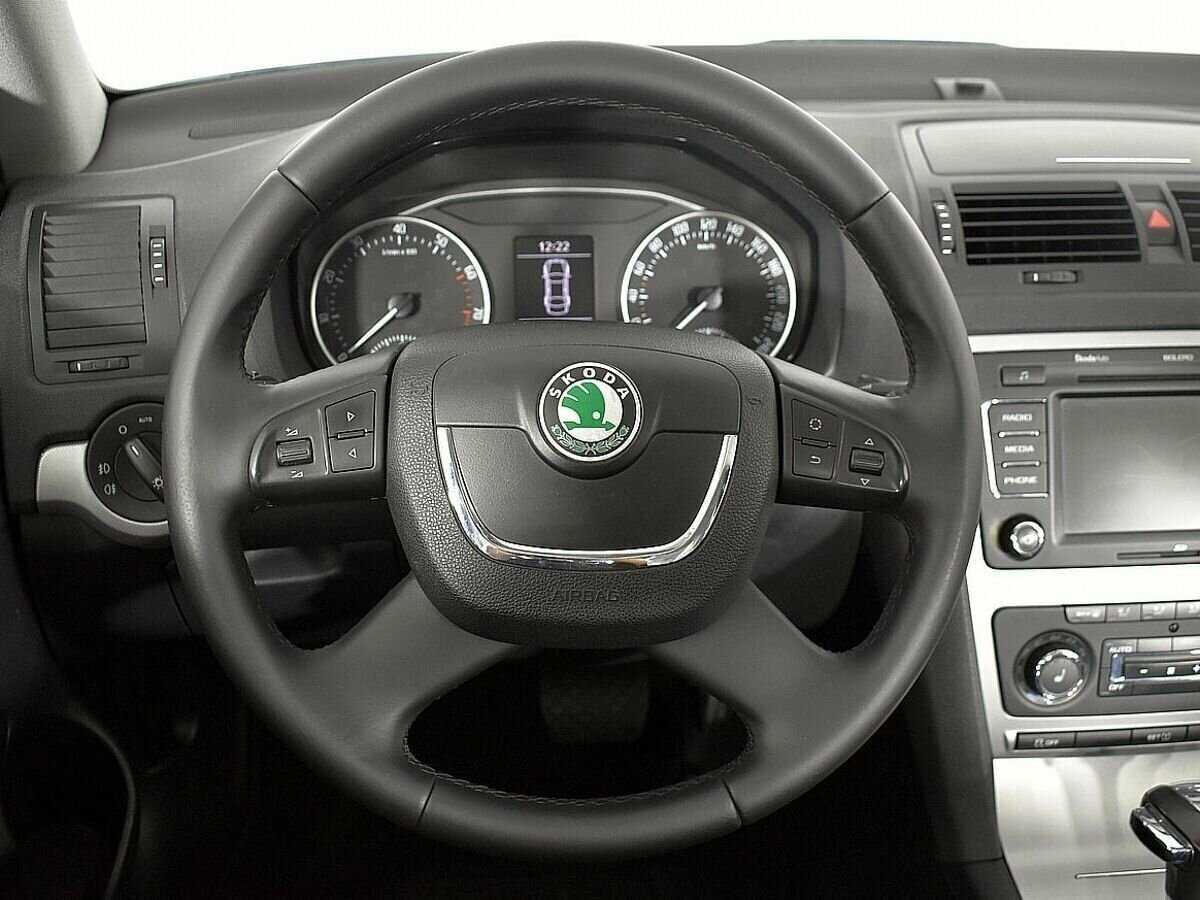 Skoda Octavia с пробегом — 2013 год. Фото: #10