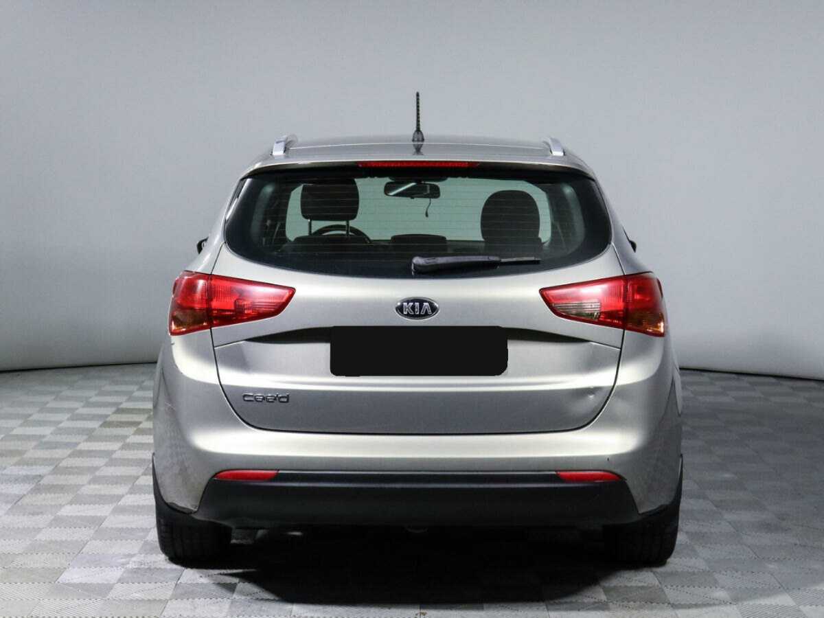Kia Ceed с пробегом — 2013 год. Фото: #5