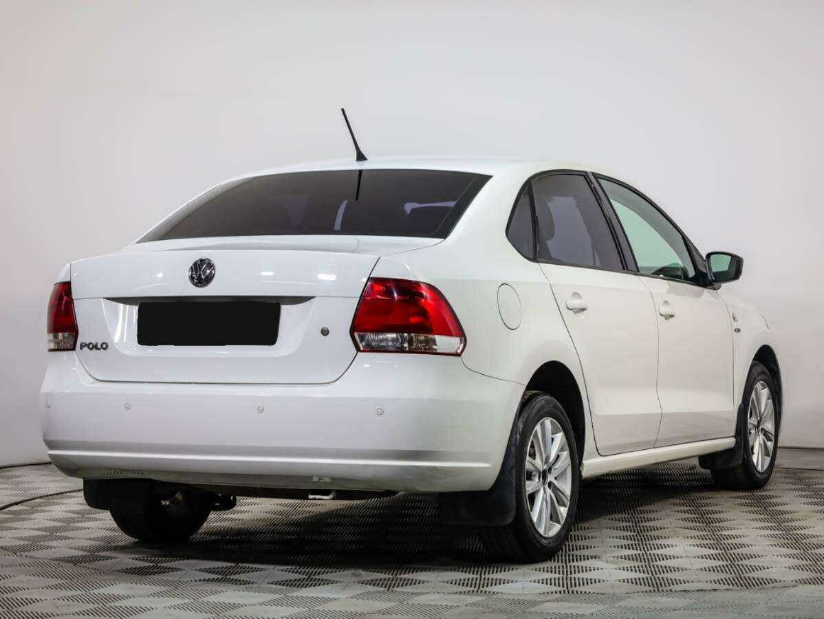 Volkswagen Polo с пробегом — 2013 год. Фото: #3