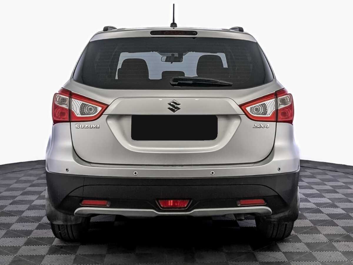 Suzuki SX4 с пробегом — 2018 год. Фото: #5