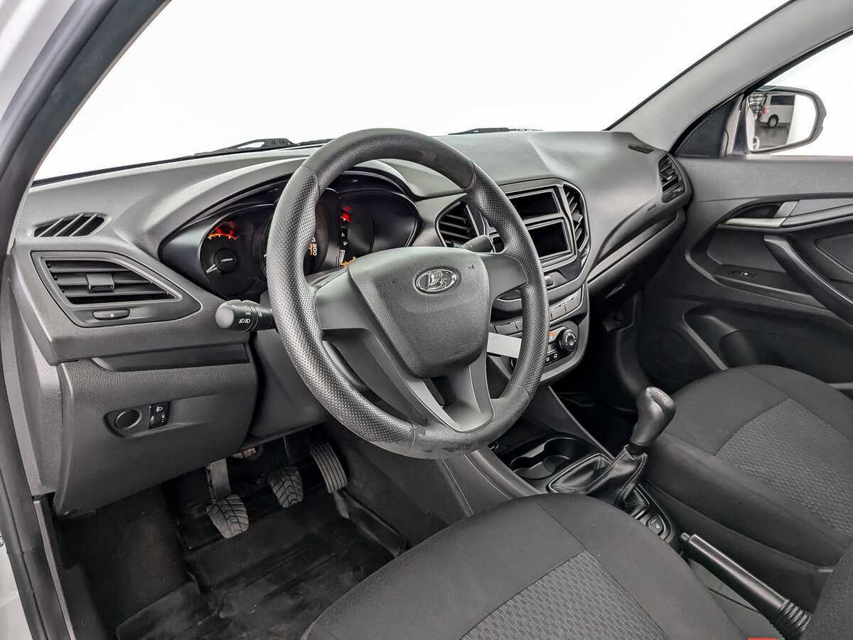 Lada (ВАЗ) Vesta с пробегом — 2019 год. Фото: #13