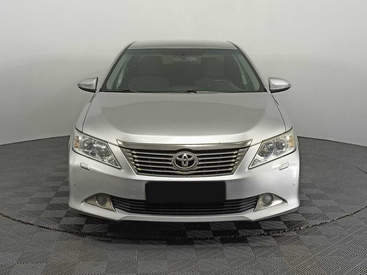 Toyota Camry с пробегом — 2013 год. Фото: #1