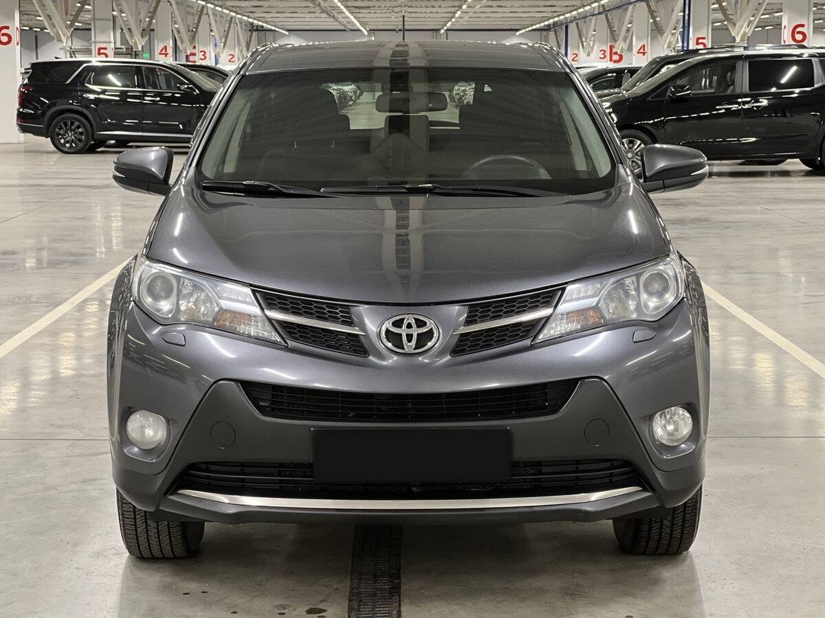 Toyota RAV4 с пробегом — 2013 год. Фото: #1