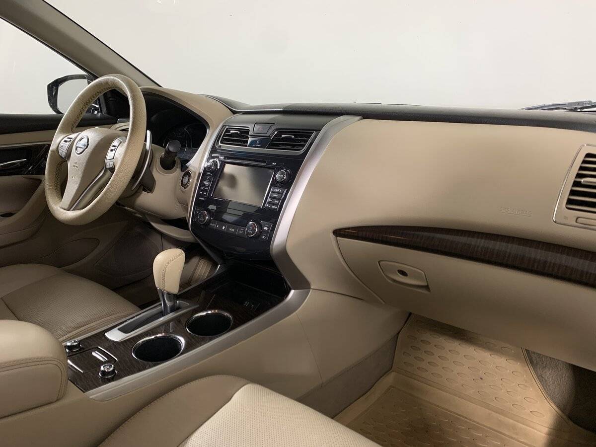 Nissan Teana с пробегом — 2014 год. Фото: #13