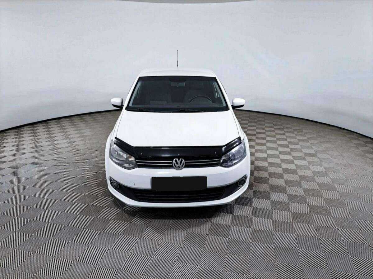 Volkswagen Polo с пробегом — 2012 год. Посмотреть фото