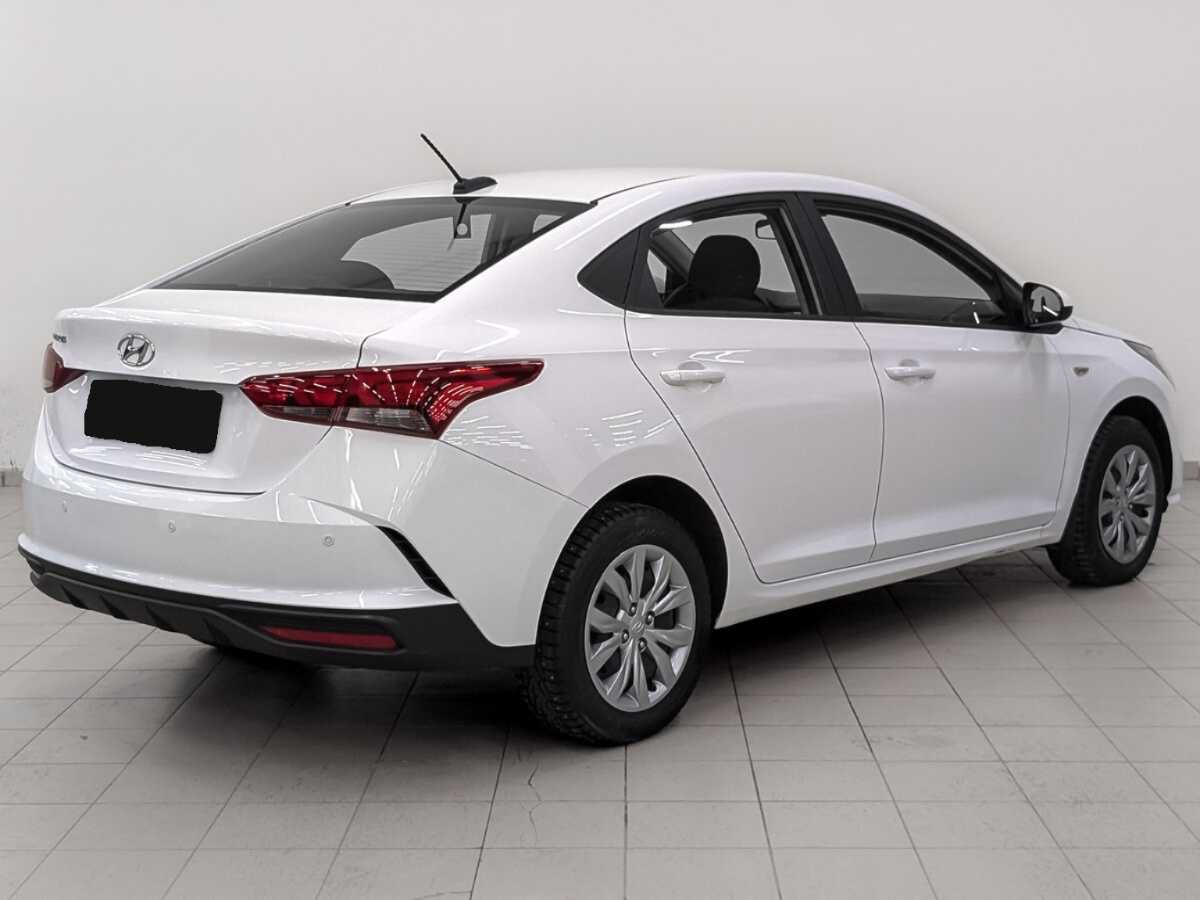 Hyundai Solaris с пробегом — 2021 год. Фото: #4