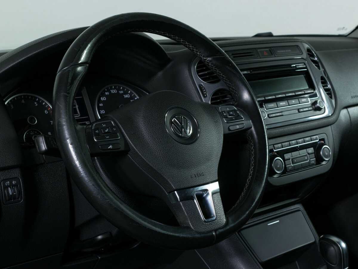 Volkswagen Tiguan с пробегом — 2015 год. Фото: #11