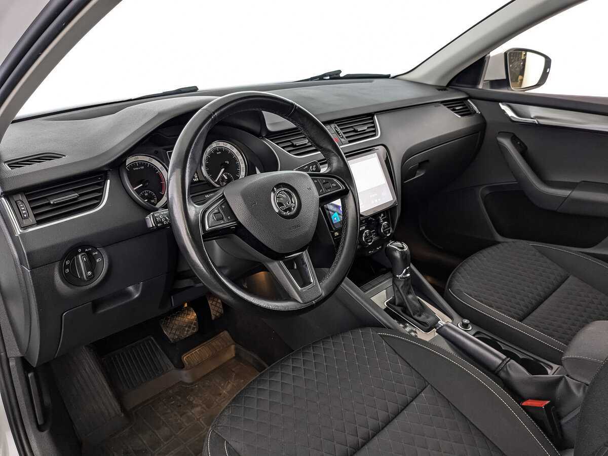 Skoda Octavia с пробегом — 2017 год. Фото: #10