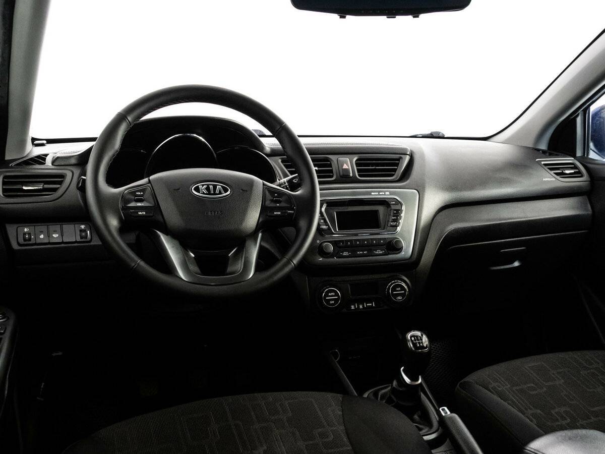 Kia Rio с пробегом — 2012 год. Фото: #8