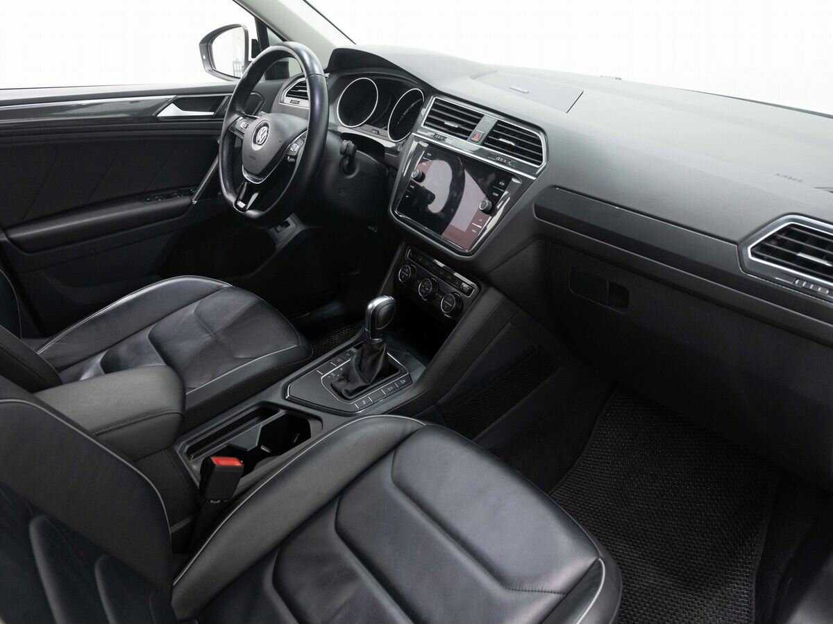 Volkswagen Tiguan с пробегом — 2018 год. Фото: #11
