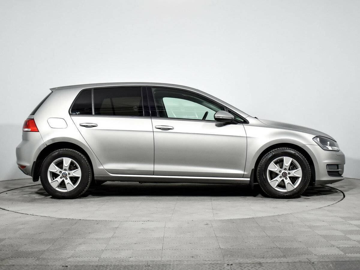 Volkswagen Golf с пробегом — 2013 год. Фото: #3