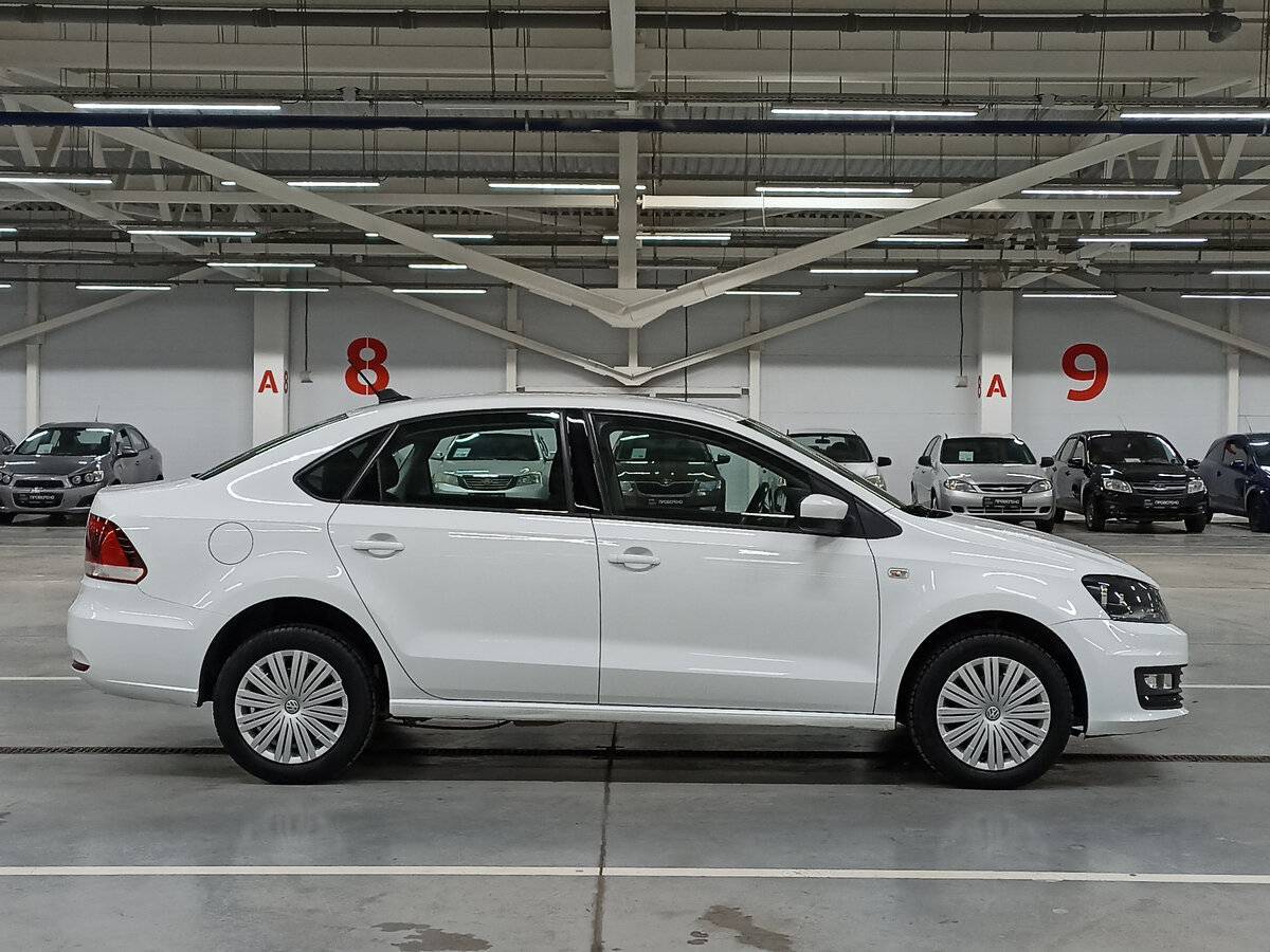 Volkswagen Polo с пробегом — 2018 год. Фото: #3