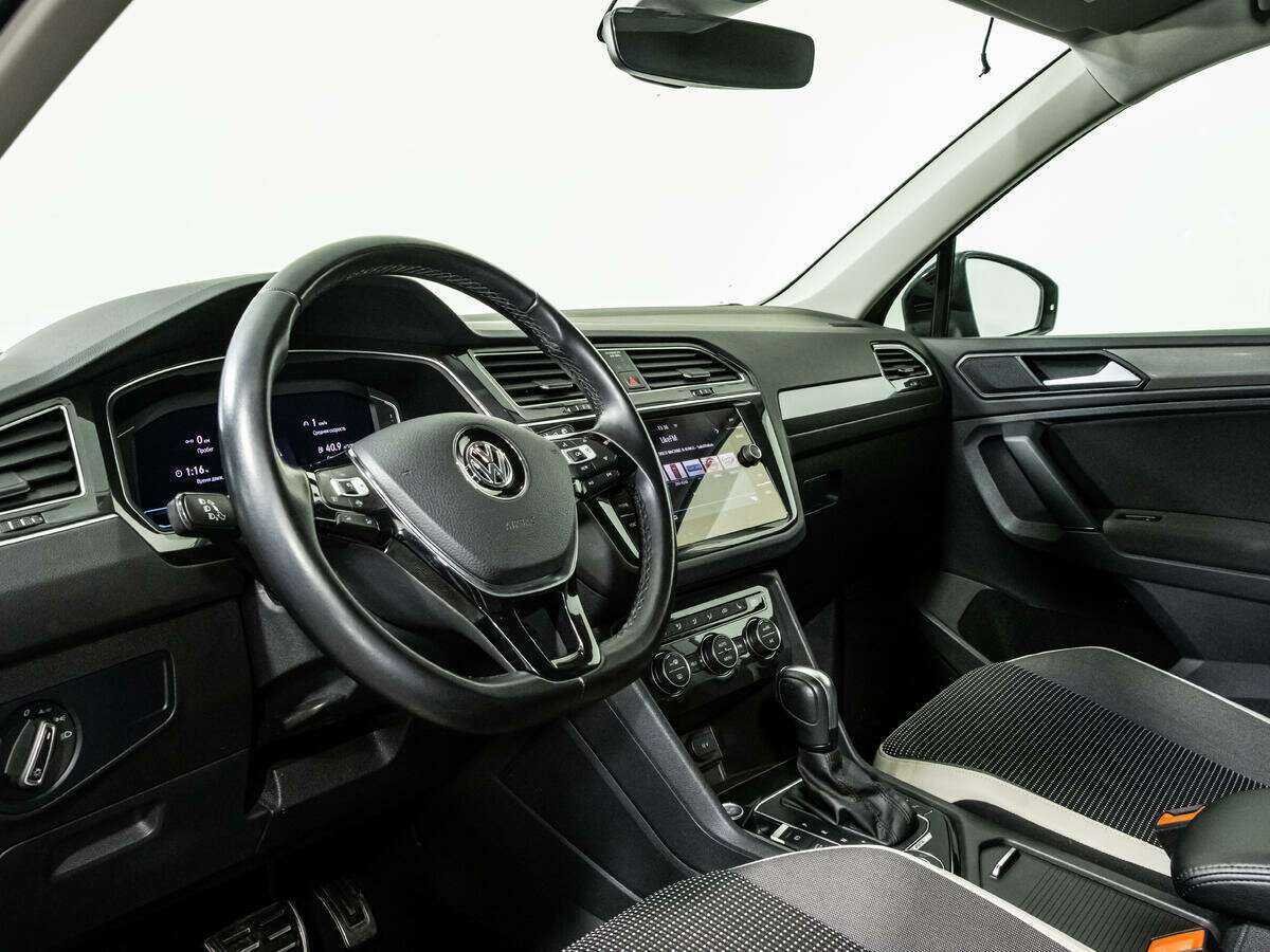 Volkswagen Tiguan с пробегом — 2020 год. Фото: #8