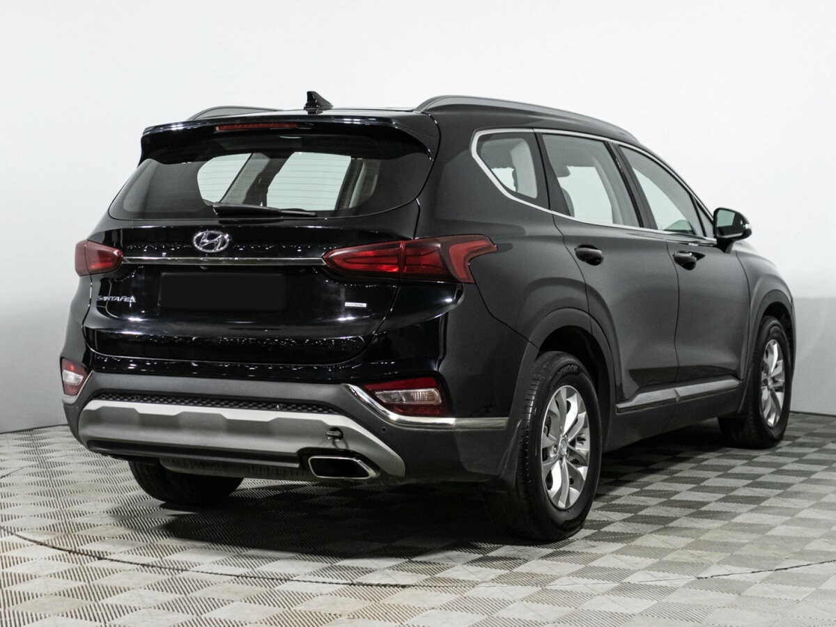 Hyundai Santa Fe с пробегом — 2018 год. Фото: #3