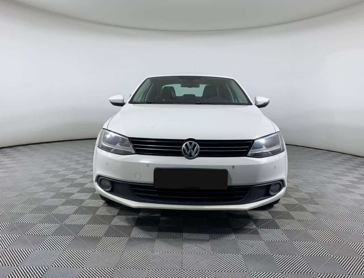 Volkswagen Jetta с пробегом — 2012 год. Фото: #1