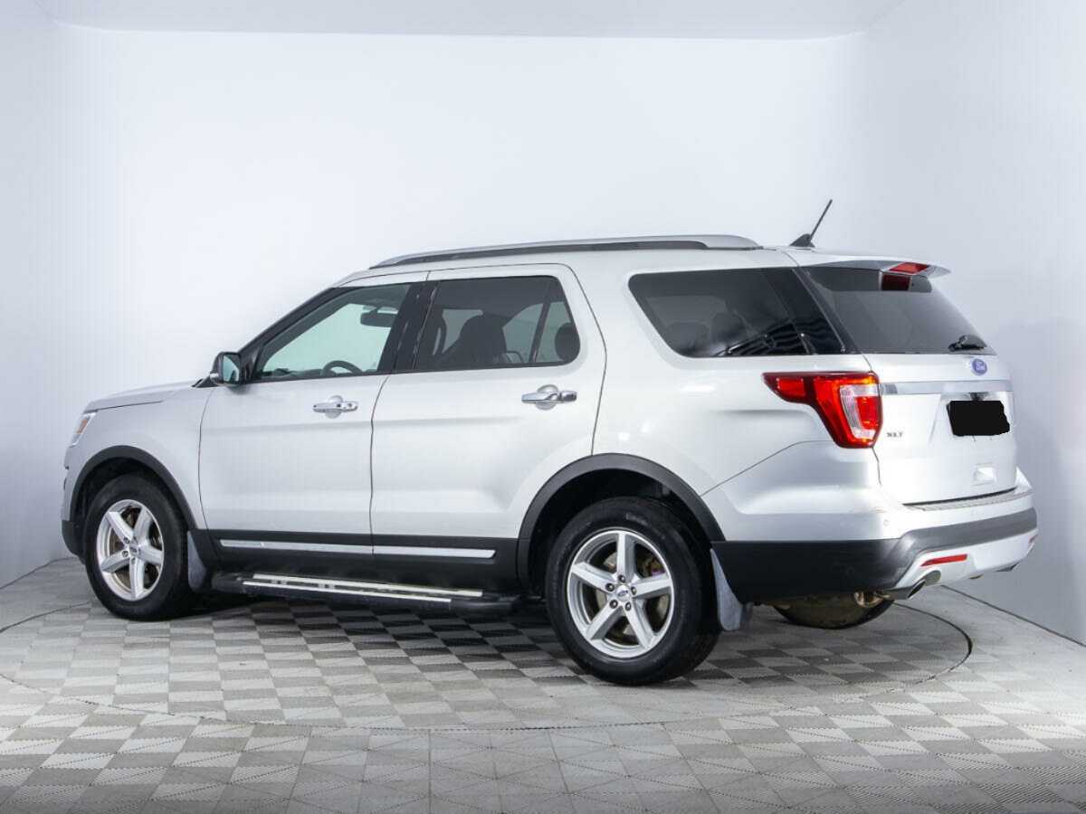 Ford Explorer с пробегом — 2017 год. Фото: #6