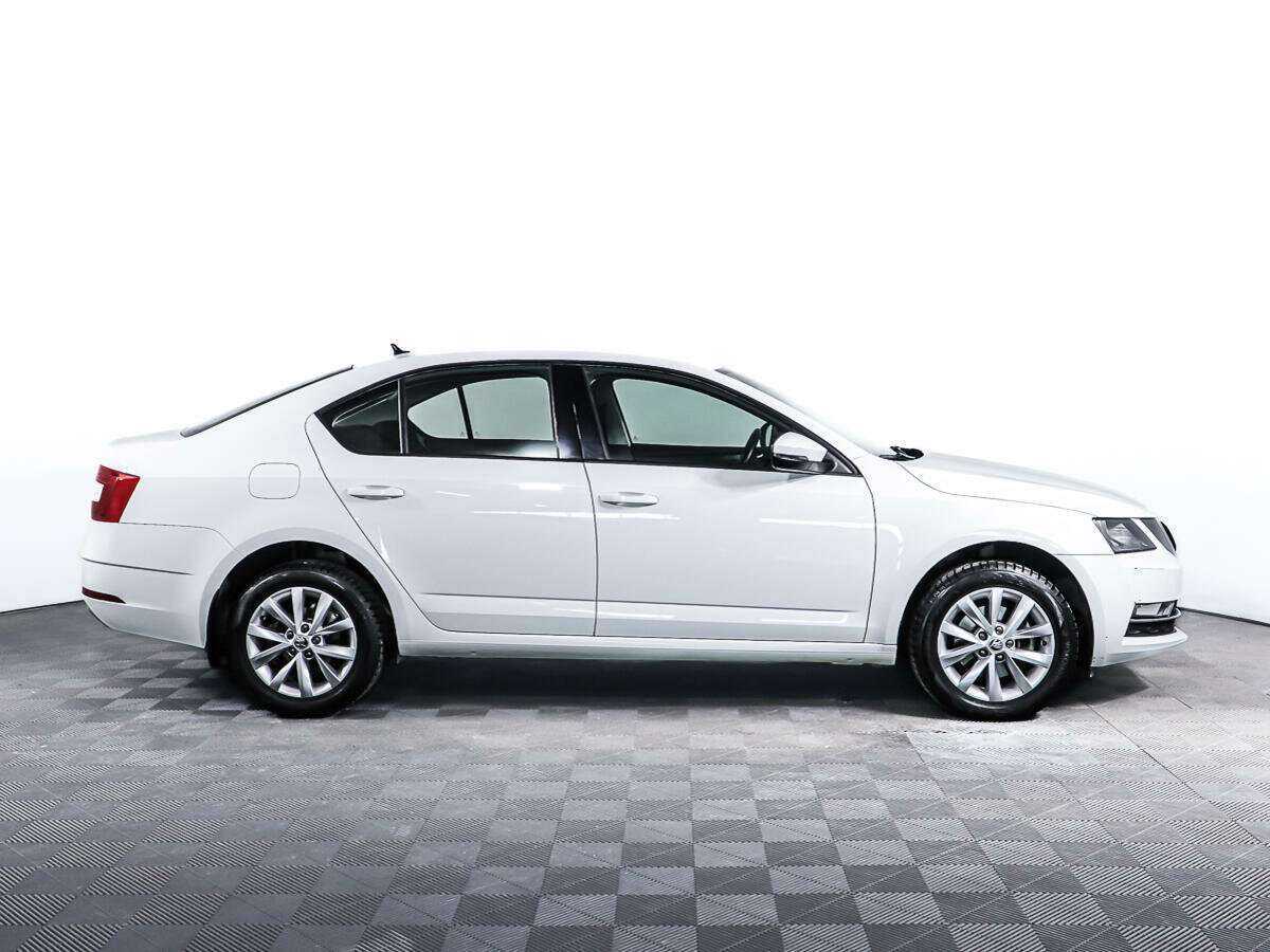 Skoda Octavia с пробегом — 2018 год. Фото: #3