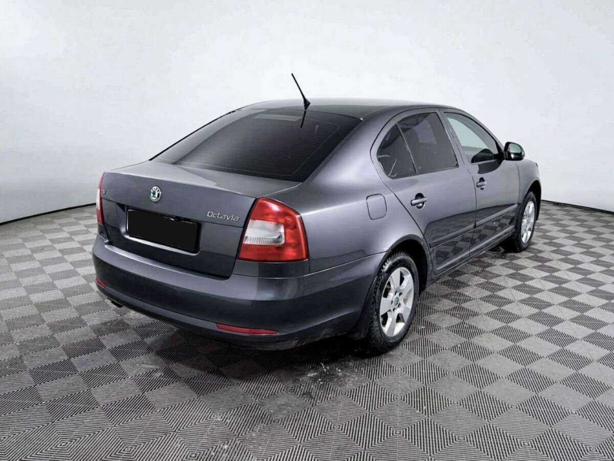 Skoda Octavia с пробегом — 2012 год. Фото: #3