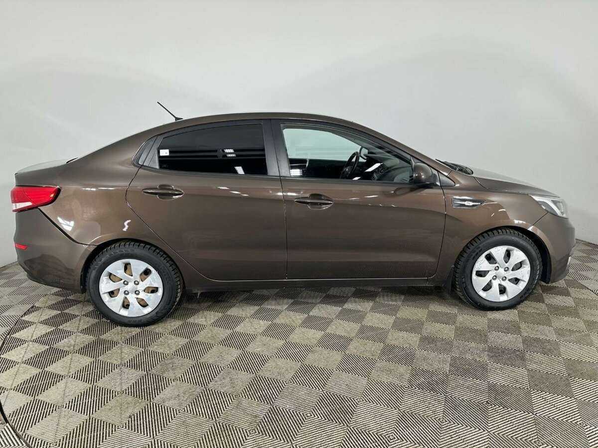 Kia Rio с пробегом — 2015 год. Фото: #3