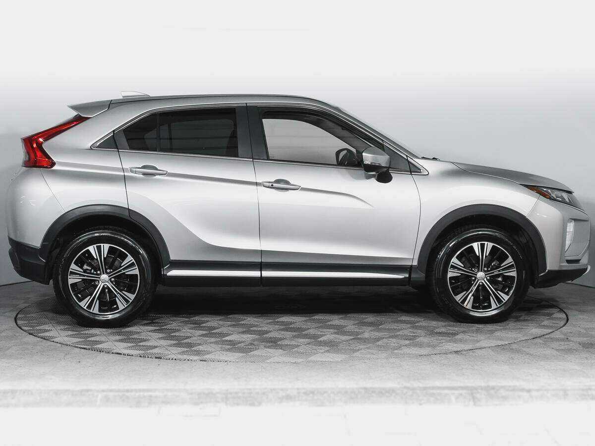 Mitsubishi Eclipse Cross с пробегом — 2019 год. Фото: #3