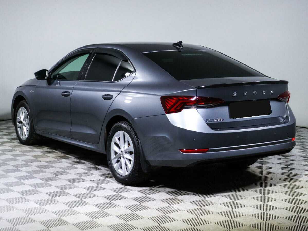 Skoda Octavia с пробегом — 2021 год. Фото: #6