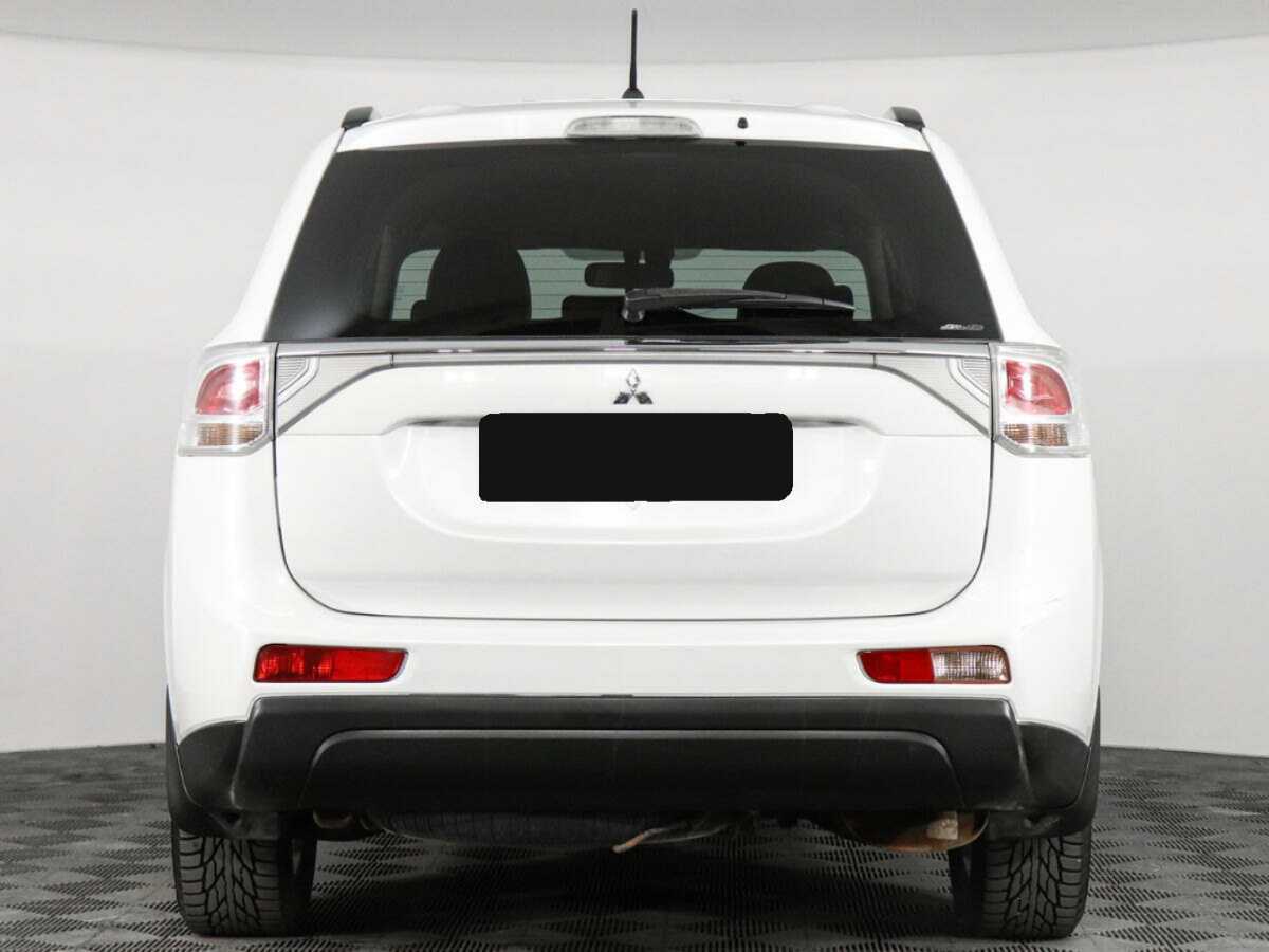 Mitsubishi Outlander с пробегом — 2013 год. Фото: #5