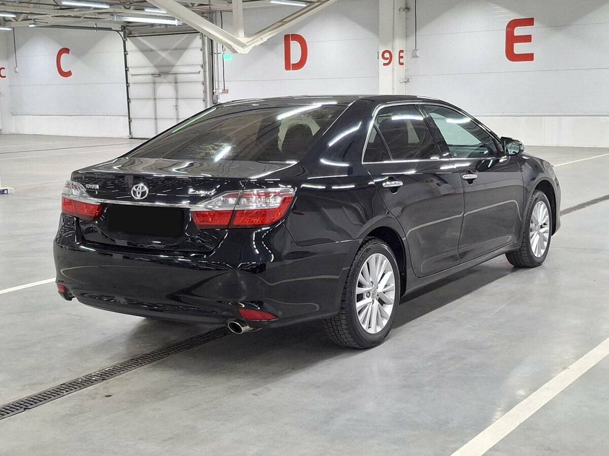 Toyota Camry с пробегом — 2015 год. Фото: #4