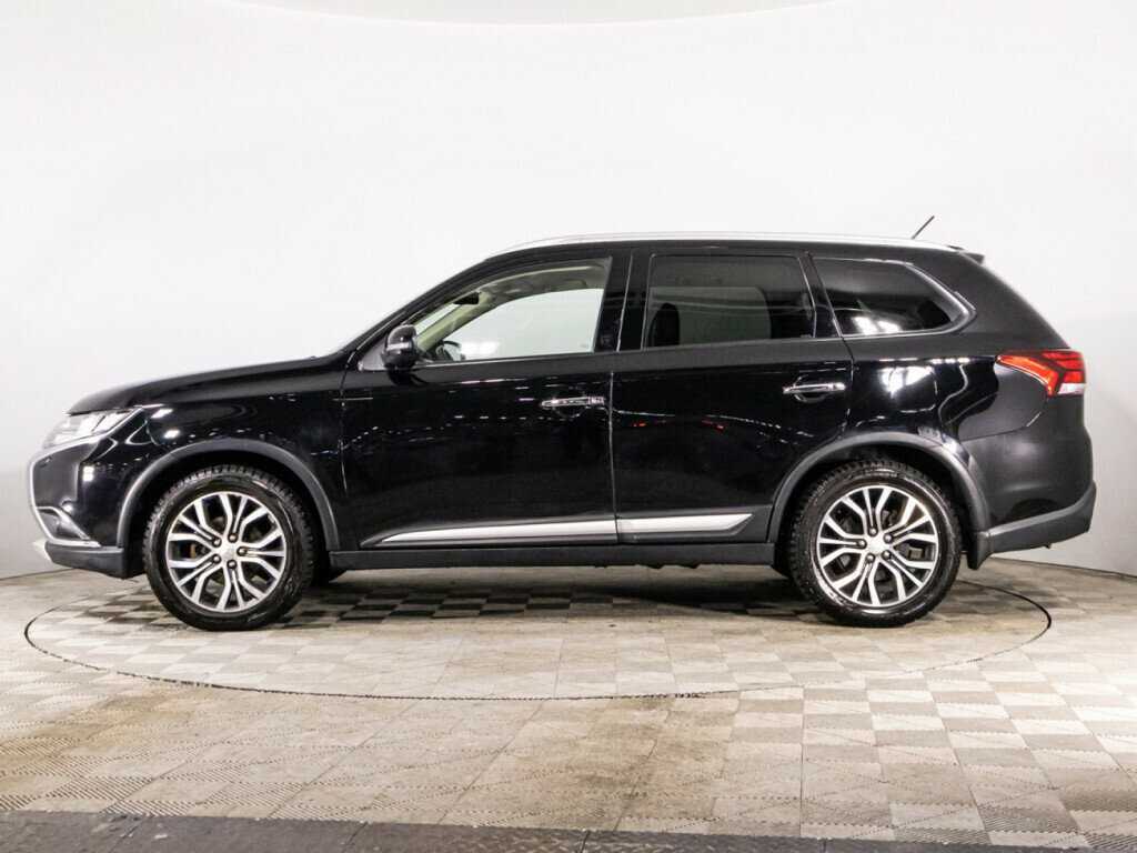Mitsubishi Outlander с пробегом — 2016 год. Фото: #7