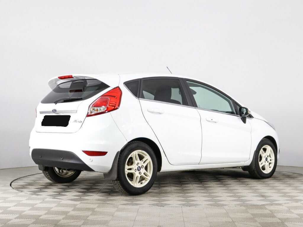 Ford Fiesta с пробегом — 2016 год. Фото: #4